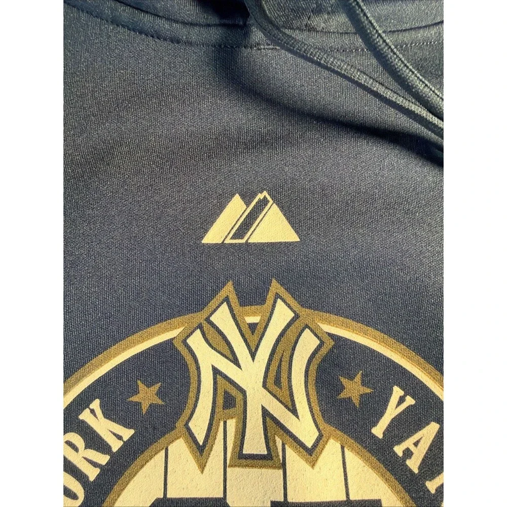 New York Yankees 27 World Championship L Gildan  Embroidered Patch EUC Hooded